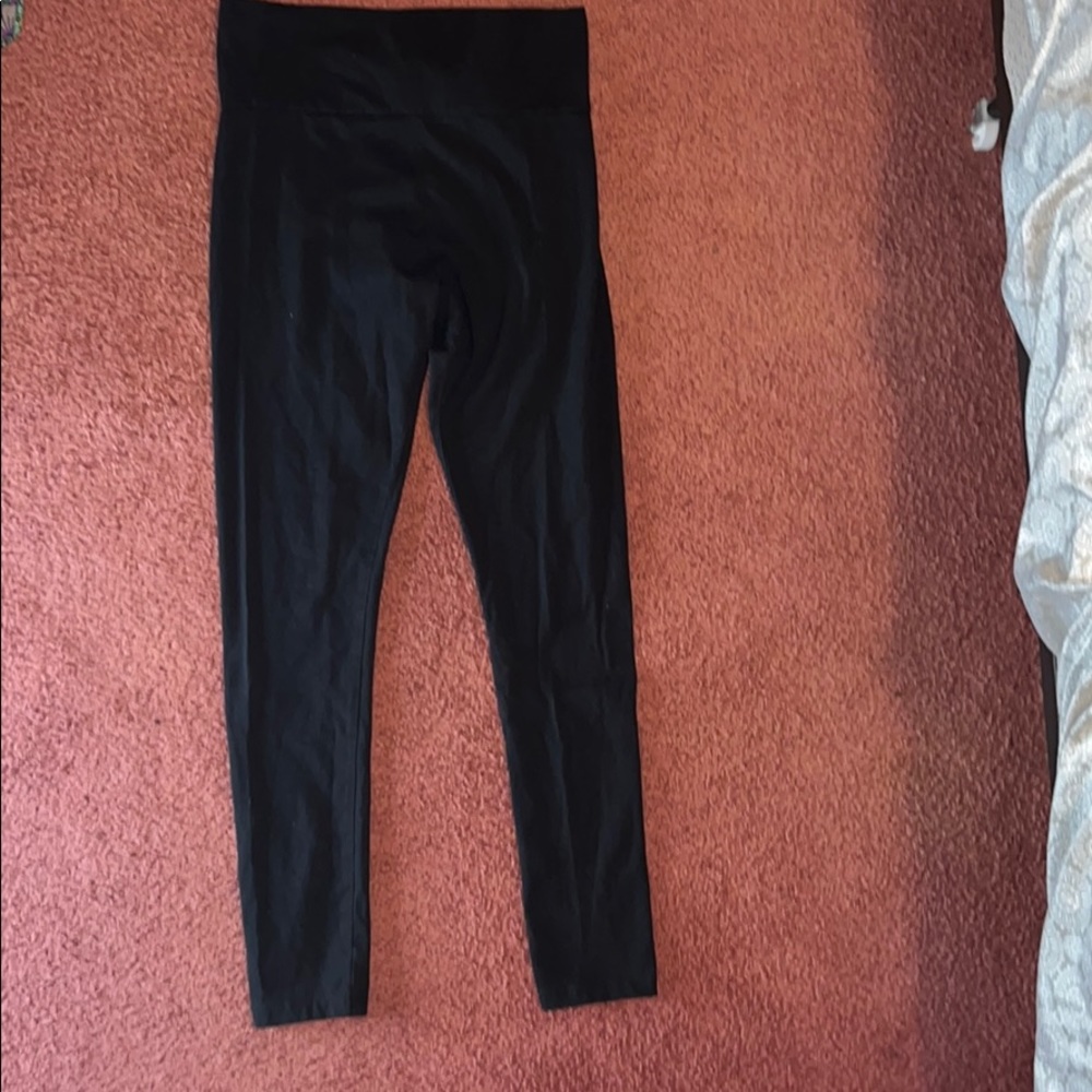 black leggings !